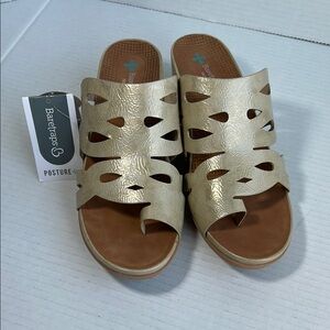 Baretraps Demetra Gold Cutout Wedge Sandals | Size 9M | New with Tags